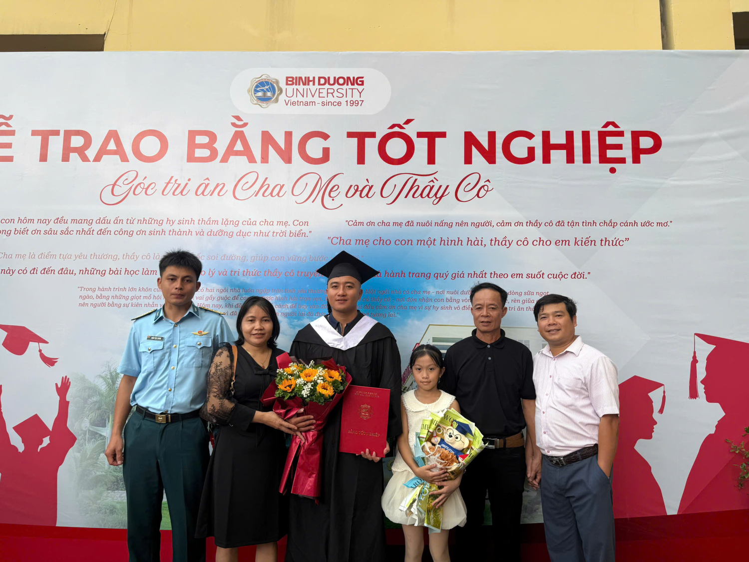 ĐỒNG HÀNH CÙNG GIA ĐÌNH – KIẾN TẠO HÀNH TRÌNH TRƯỞNG THÀNH CỦA SINH VIÊN