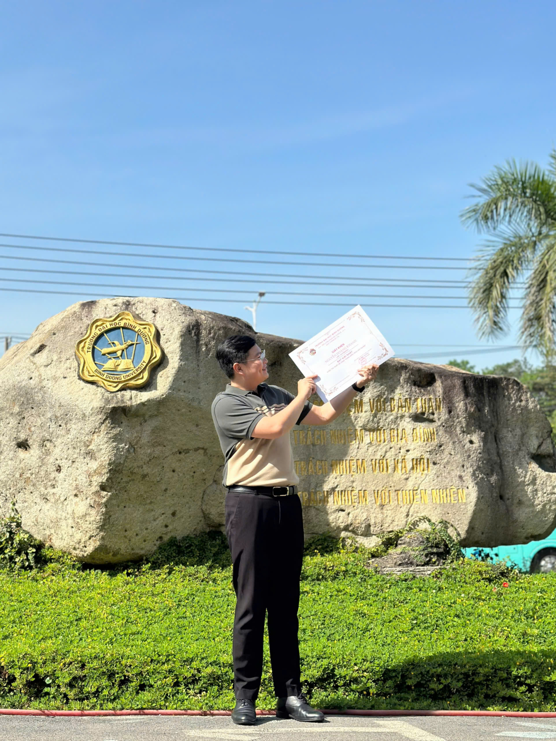 Lớp trưởng Nguyễn Hoàng Khanh – Từ nền tảng Kinh tế - Luật đến hành trình chinh phục ngành Xây dựng